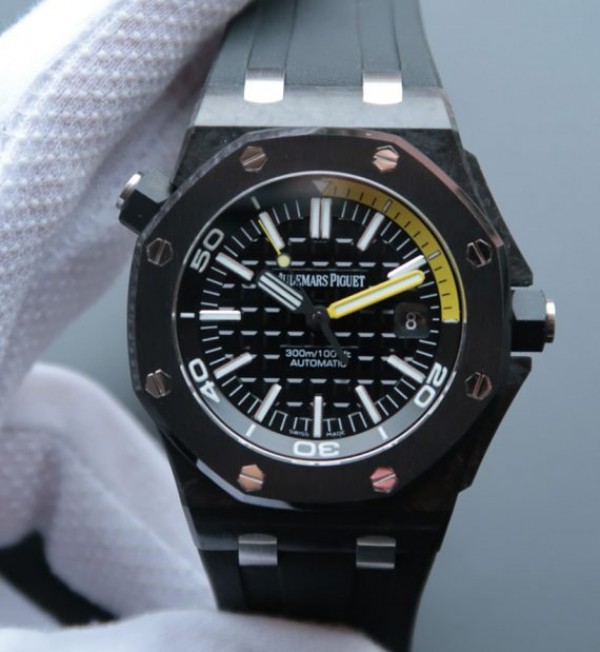 How to buy a Royal Oak Offshore replica watch in Rwanda?