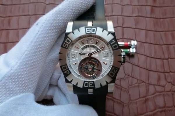 How to buy a Roger Dubuis replica watch in Netherlands?