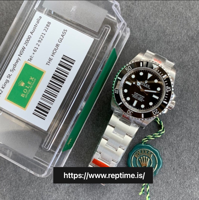 Rolex Submariner 124060 Men Automatic 41MM - gallery