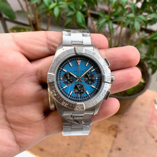 Breitling Avenger B01 Chronograph 44 Black Dial - gallery