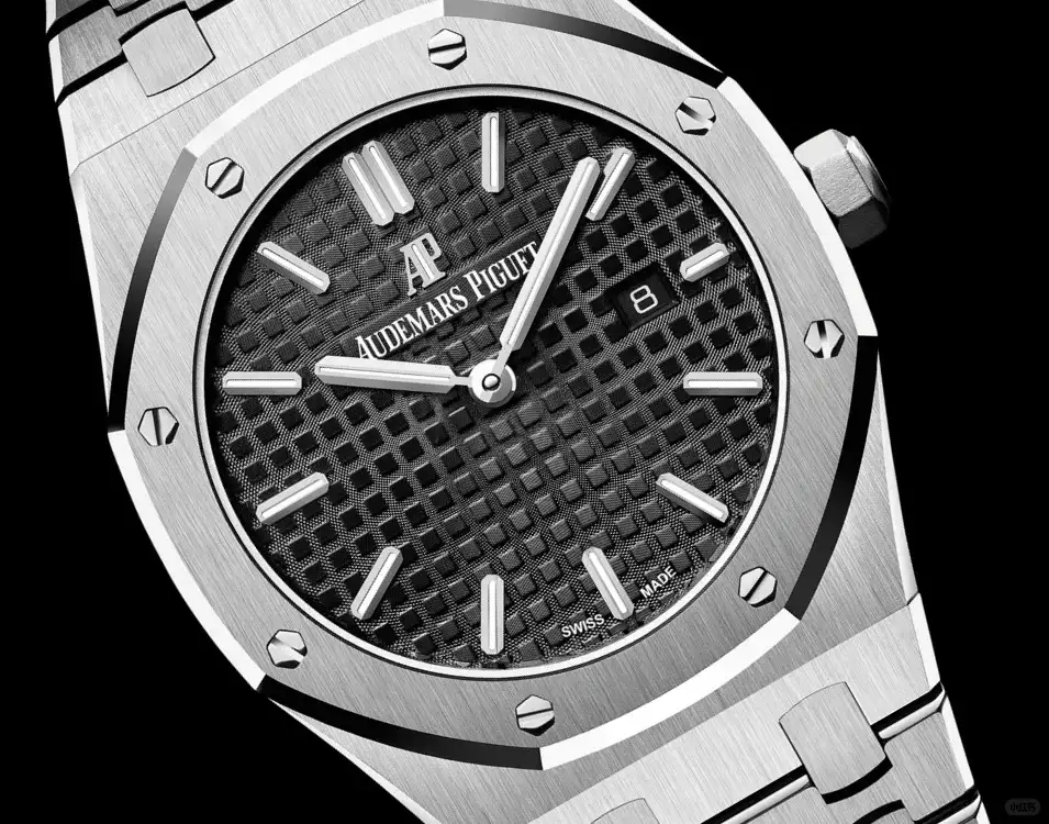 Audemars Piguet Royal Oak Quartz Black 67650ST.OO.1261ST.01 - gallery