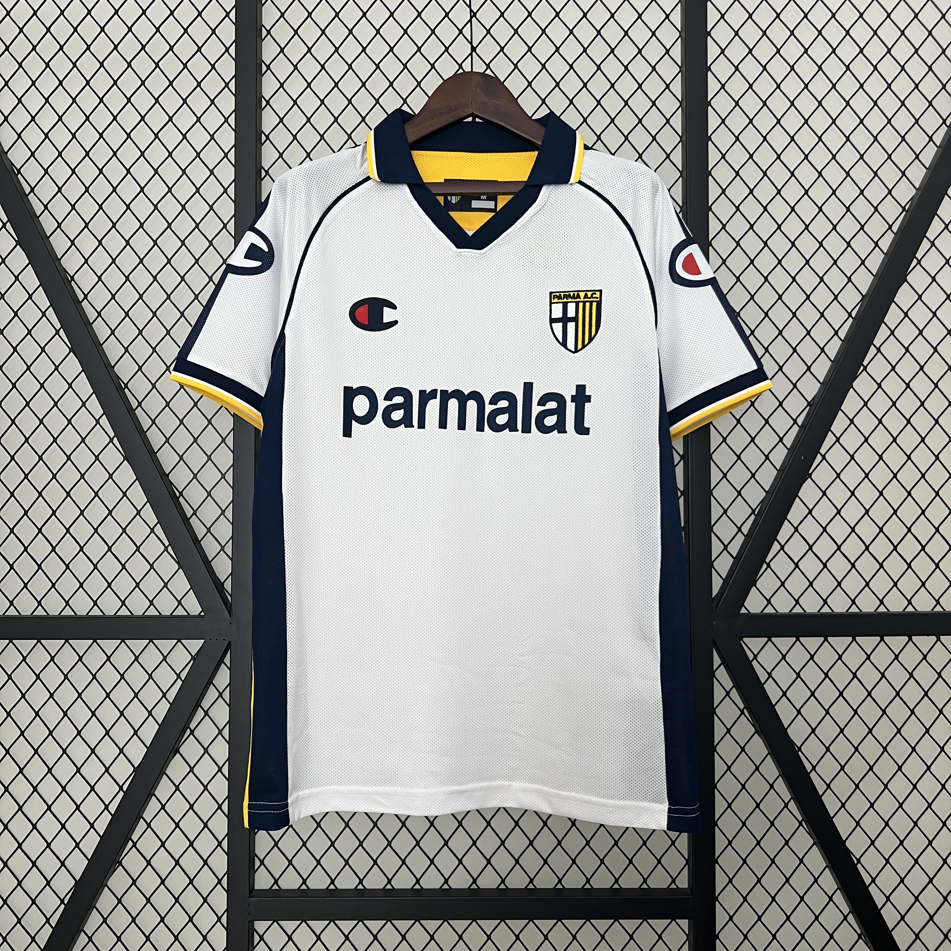 How to Style Your Parma 03-04 Parma Calcio Away Soccer Retro Jersey for Every Occasion