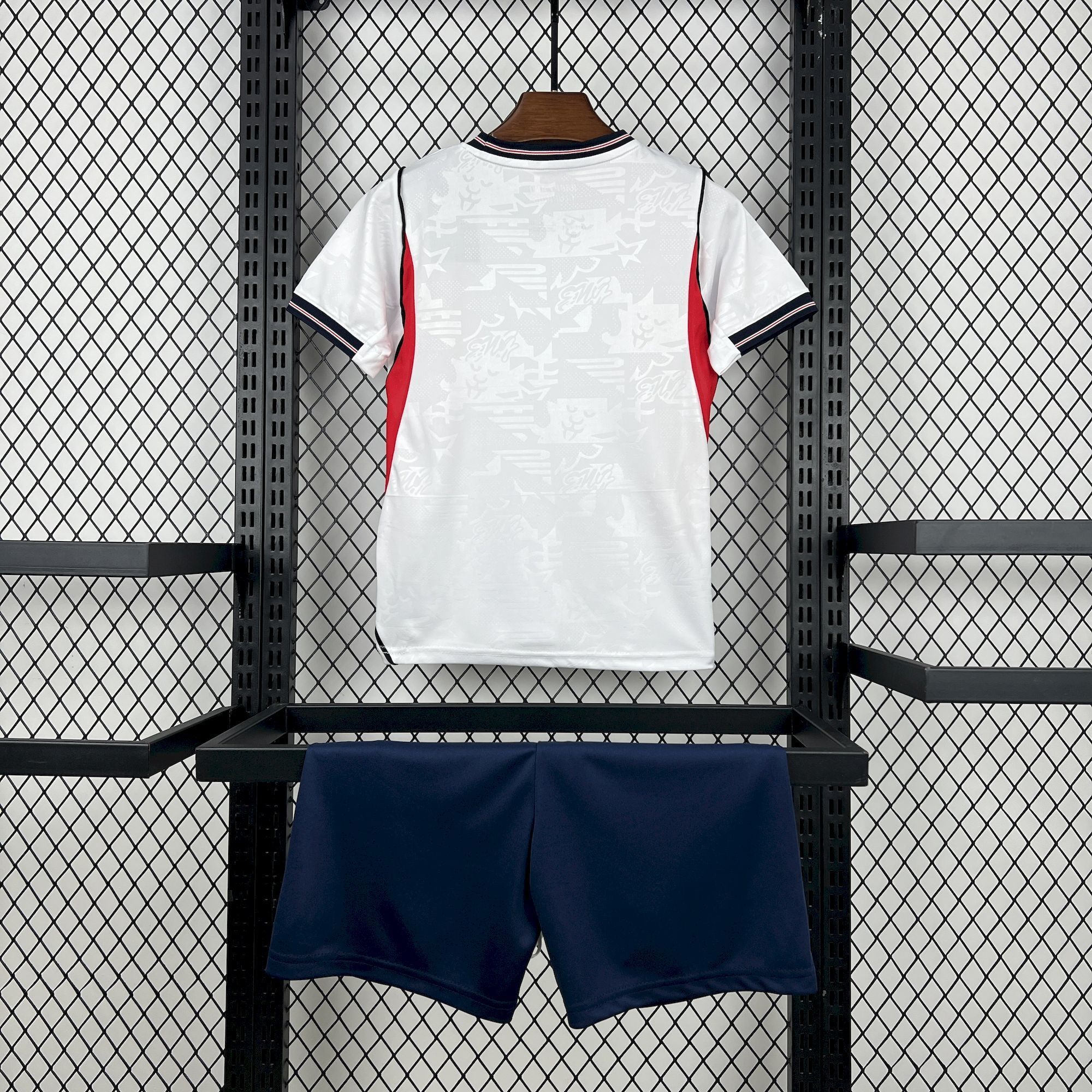 2026 England Home Wolrd Cup Soccer Kids Kit Jersey+Shorts - view 3