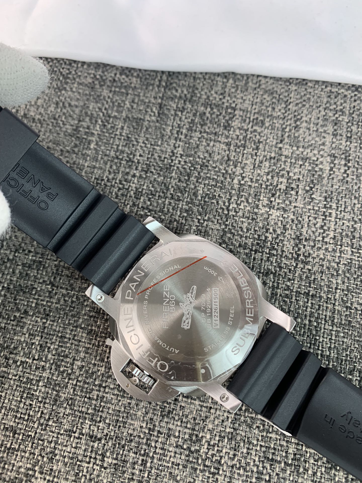 Panerai Luminor Submersible 3 Days Automatic Acciaio 42mm PAM00683 - gallery