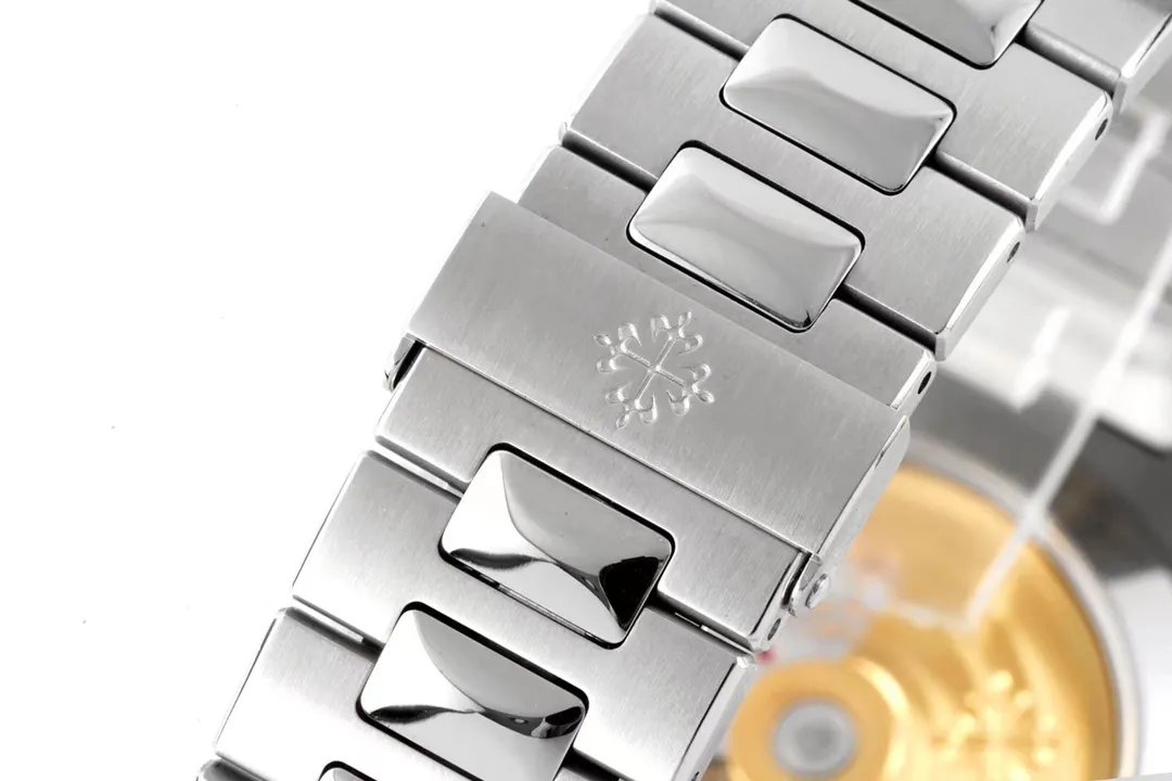 Patek Philippe Nautilus Silver Annual Calendar - gallery
