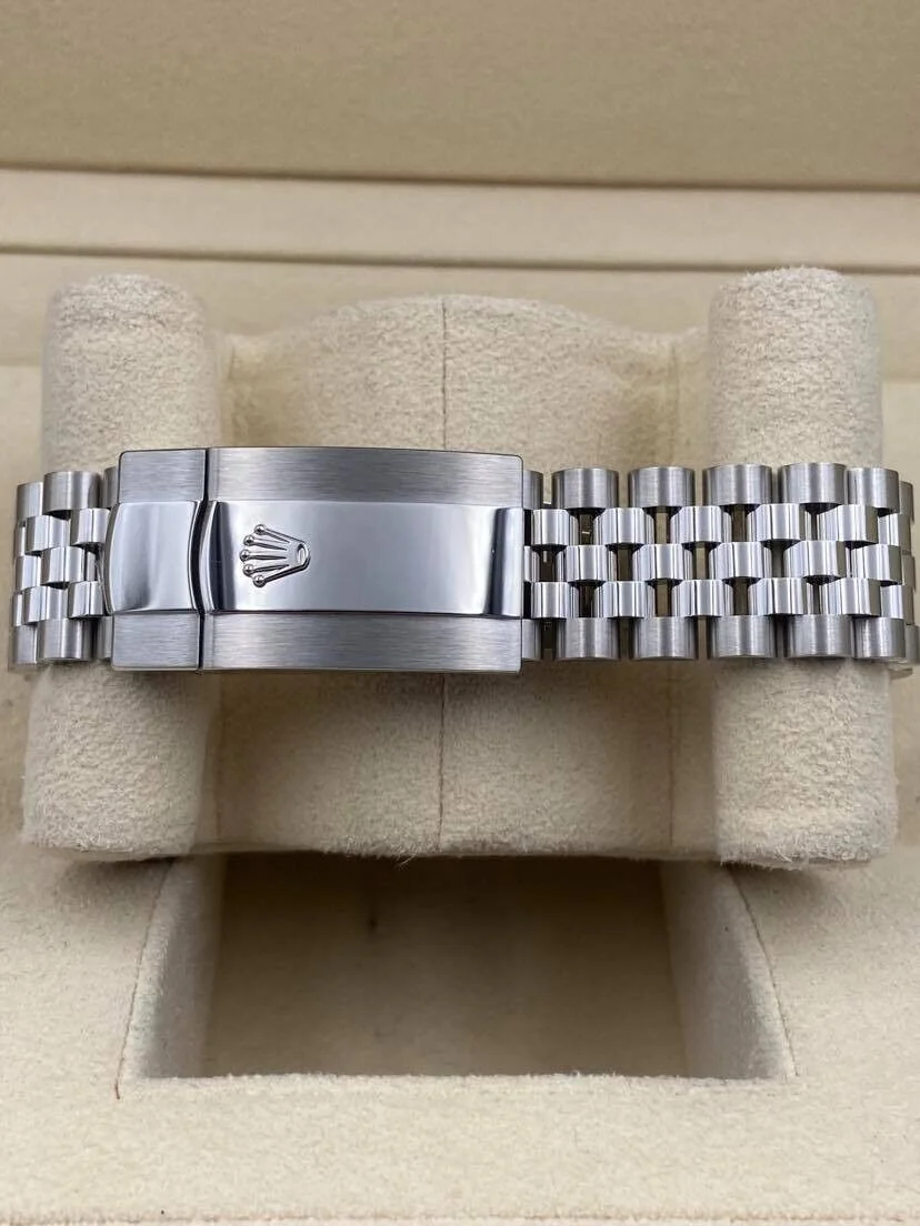 Superclone Rolex Datejust 41mm Rhodium Dial 126300  Wimbledon  Jubilee - gallery