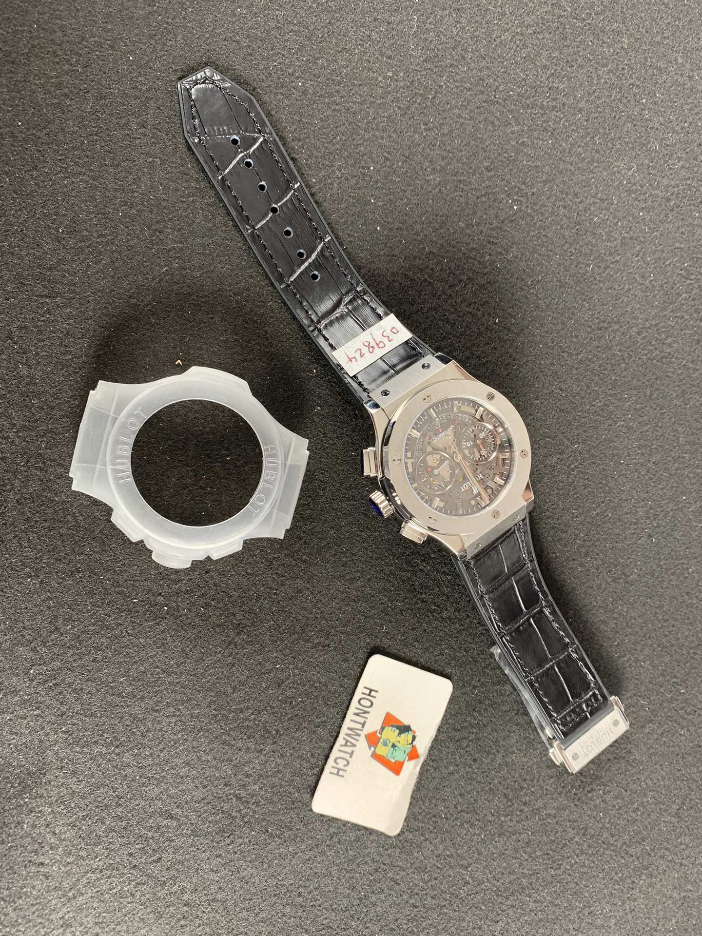 Hublot Classic Fusion Aerofusion Titanium 525.NX.0170.LR - gallery