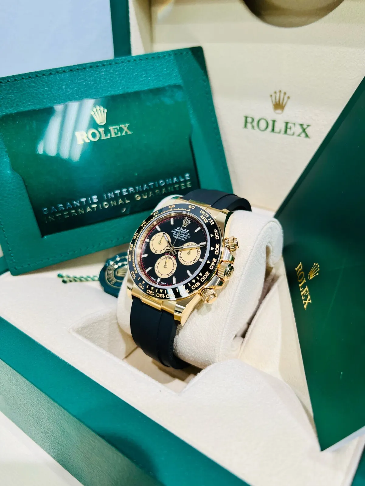Superclone Rolex Daytona 40 mm Intense black Dial 126518LN - gallery