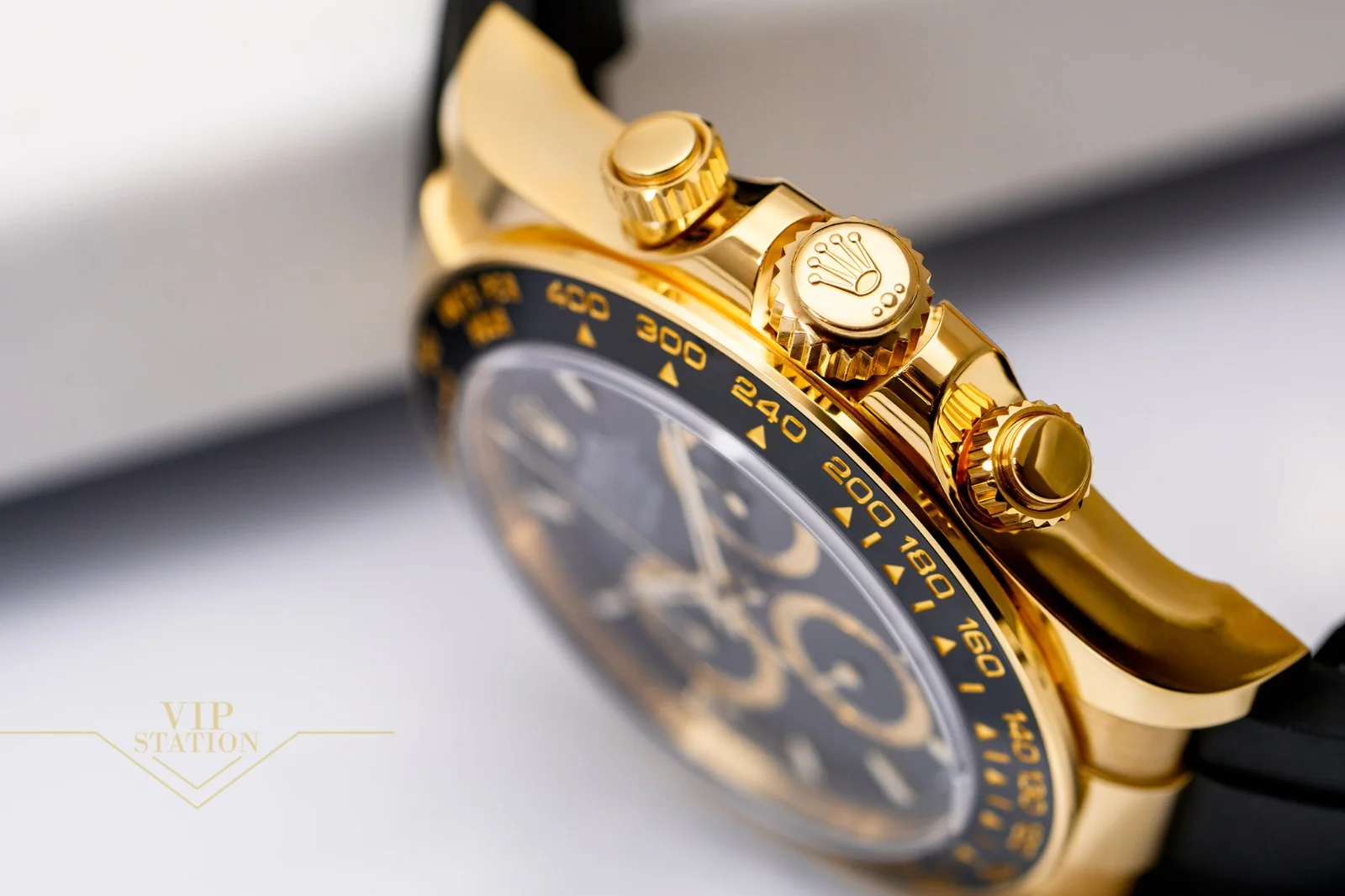 Superclone Rolex Daytona 40 mm Black Dial 126518LN - gallery
