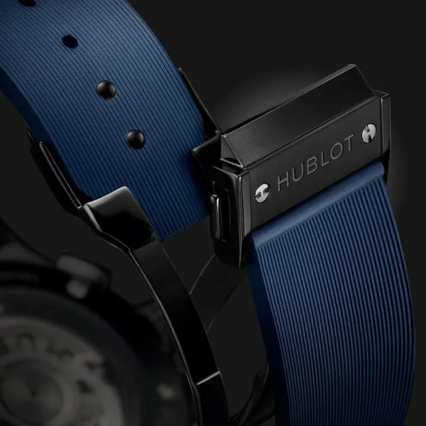 Hublot Classic Fusion Men Automatic Blue Rubber Watch 521.CM.7170.RX - gallery