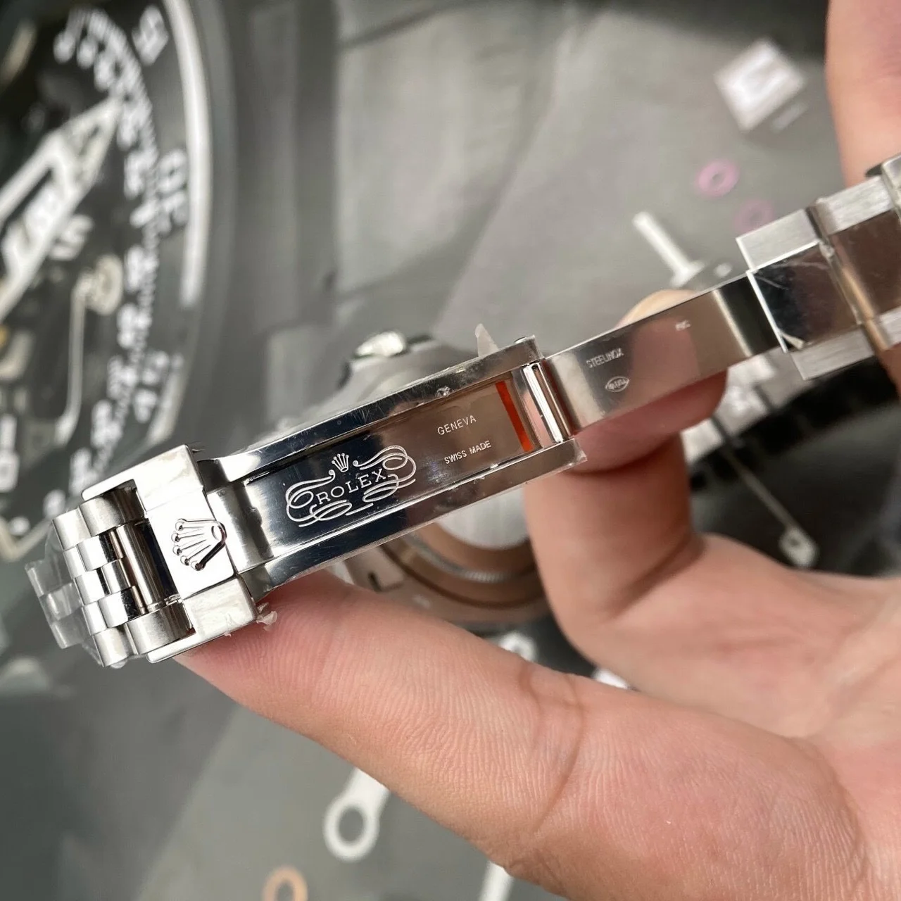 Superclone Rolex GMT-Master II 40mm 126710BLRO  Pepsi  Jubilee - gallery