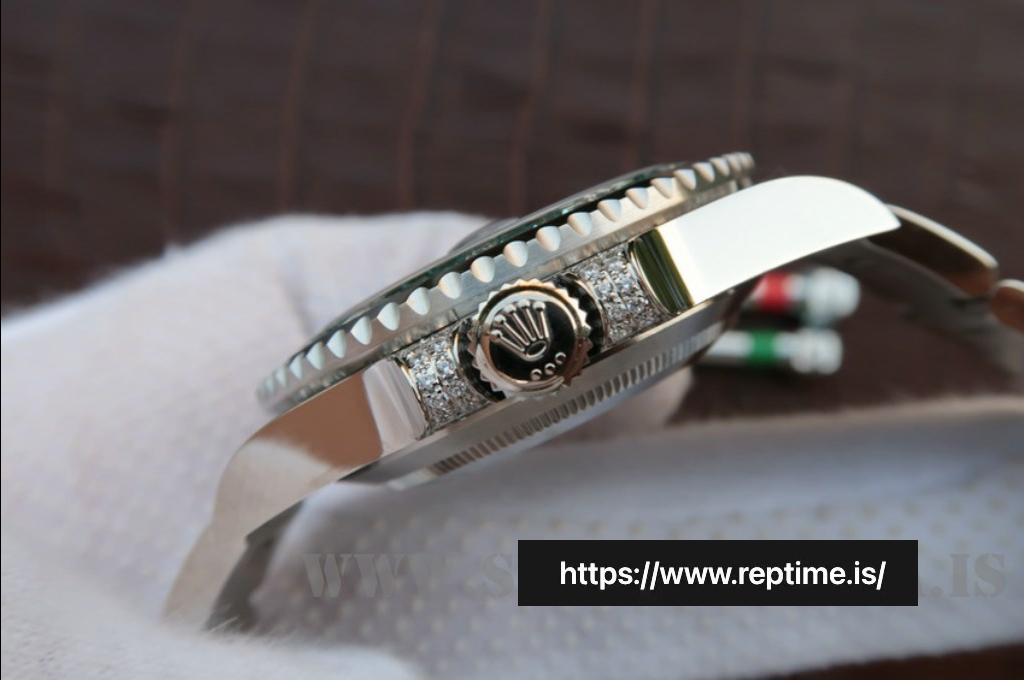 Rolex Submariner 116610 Men Automatic 40MM - gallery