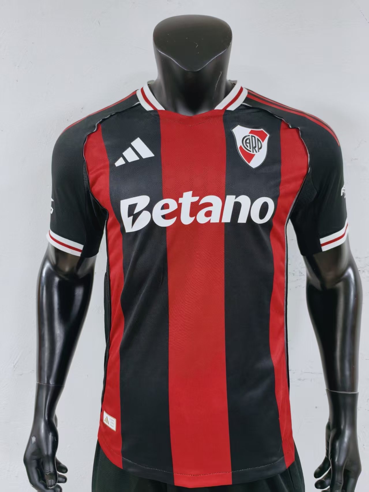 River Plate Away Jersey River Plate Away Jersey vs The Original: A Detailed Comparison