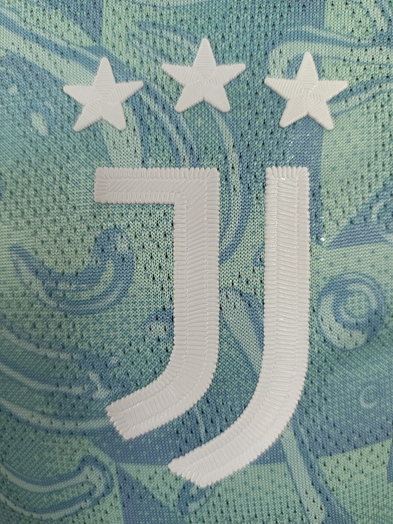JuventusAway - view 4