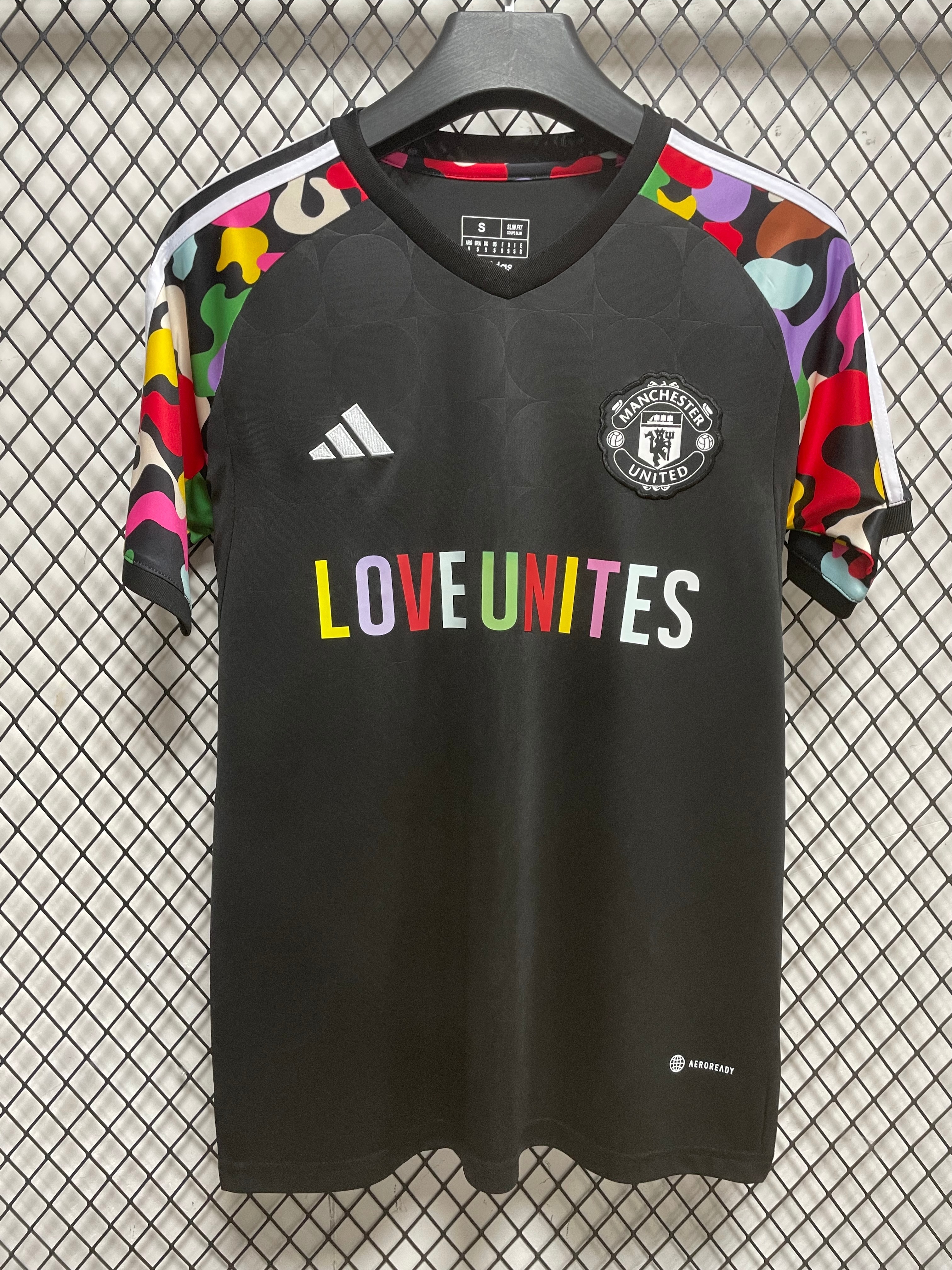 Manchester United Training Jersey - view 4